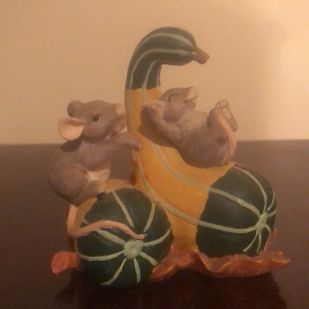 Charming Tails Bundle - Picture 6 of 7